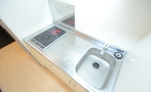 キッチン　同物件、別号室のものです。