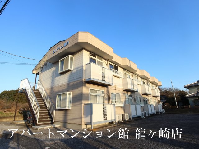 【エルディム西Ｂの建物外観】