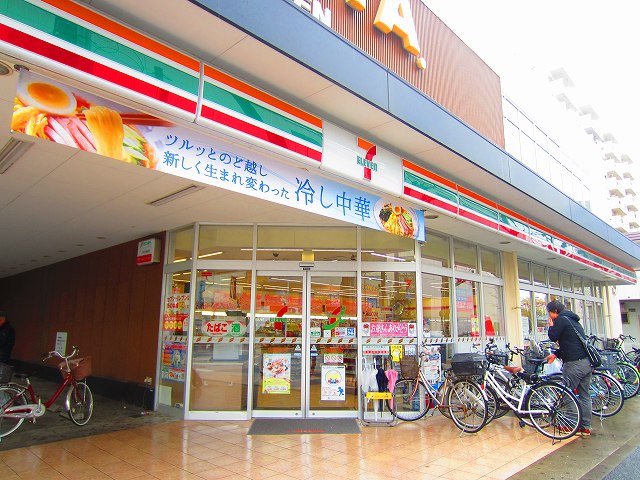 【江戸川区春江町のアパートのコンビニ】