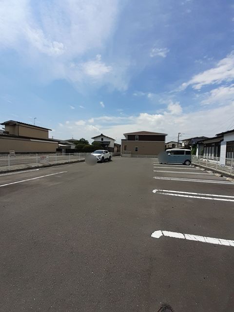 【町浦壱番館の駐車場】