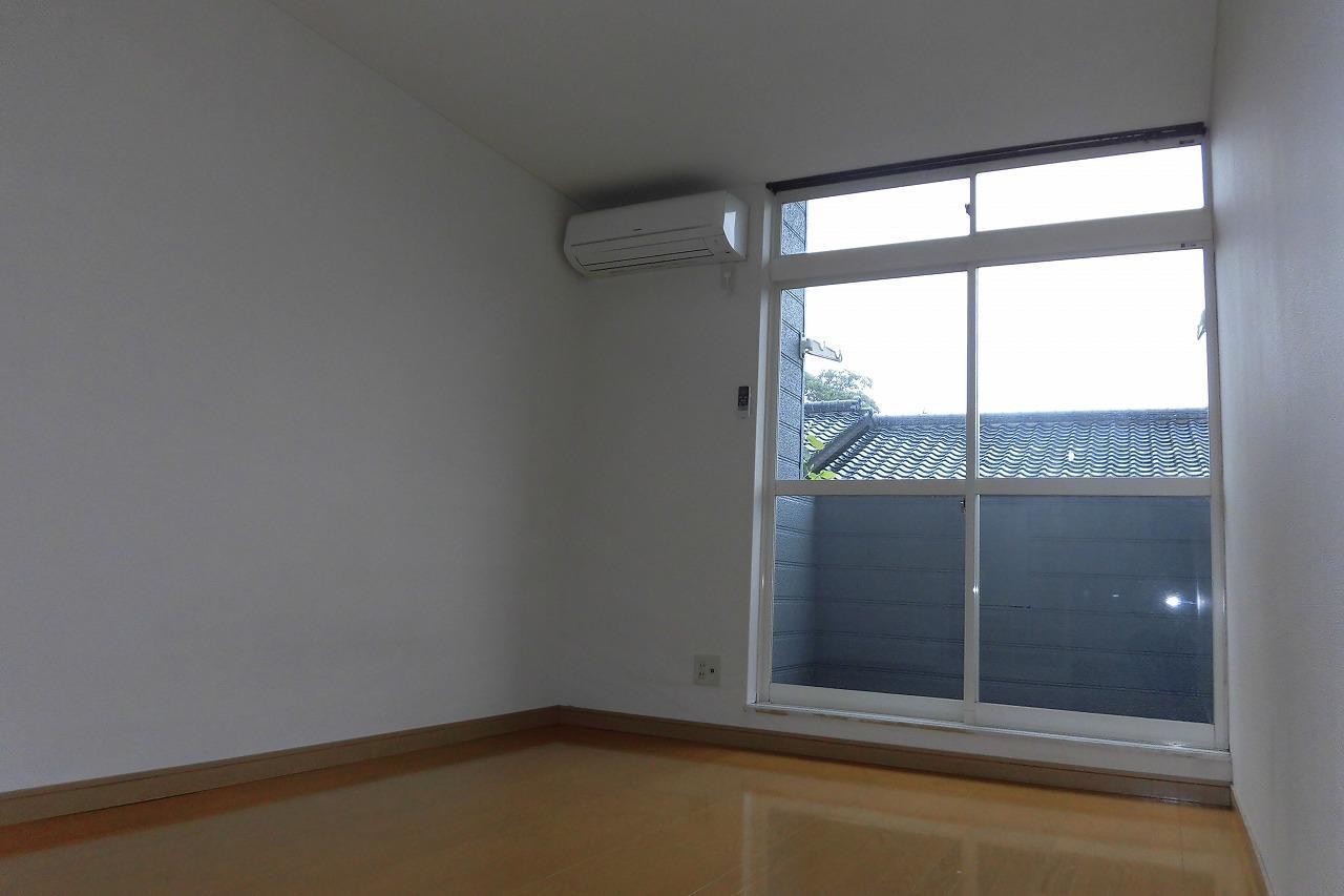 居室・リビング　エアコン付で快適に暮らせます☆