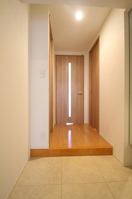 玄関　同物件別室です。