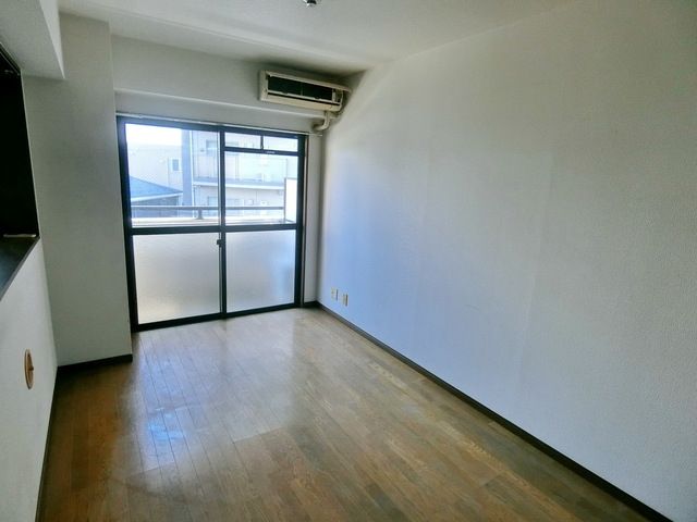 居室・リビング　☆ゆったりした洋室☆