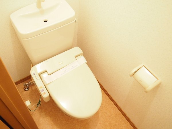 トイレ　ウォシュレット