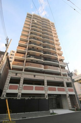 建物外観　Luxe西長堀