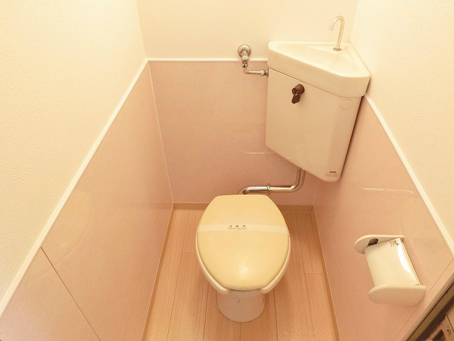 トイレ　優しい色合いのトイレ