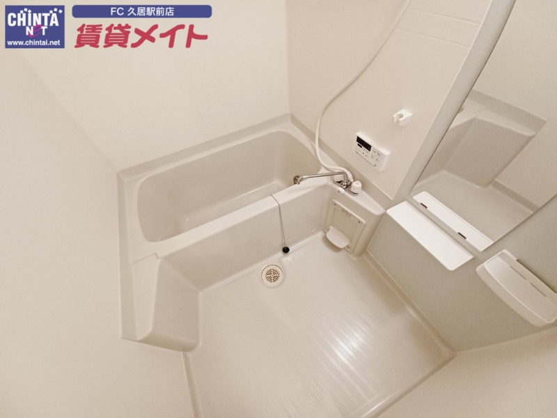 バス・シャワールーム　同タイプ部屋写真です。