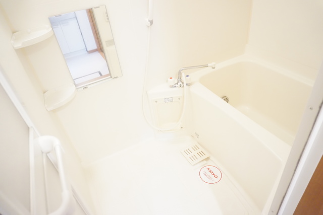 バス・シャワールーム　追焚と浴室乾燥機付きのバスルーム★