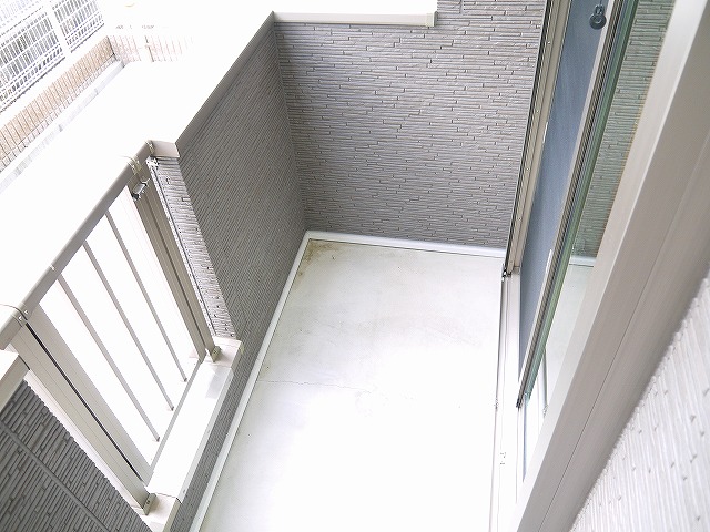 バルコニー　陽当たり良好なバルコニーです