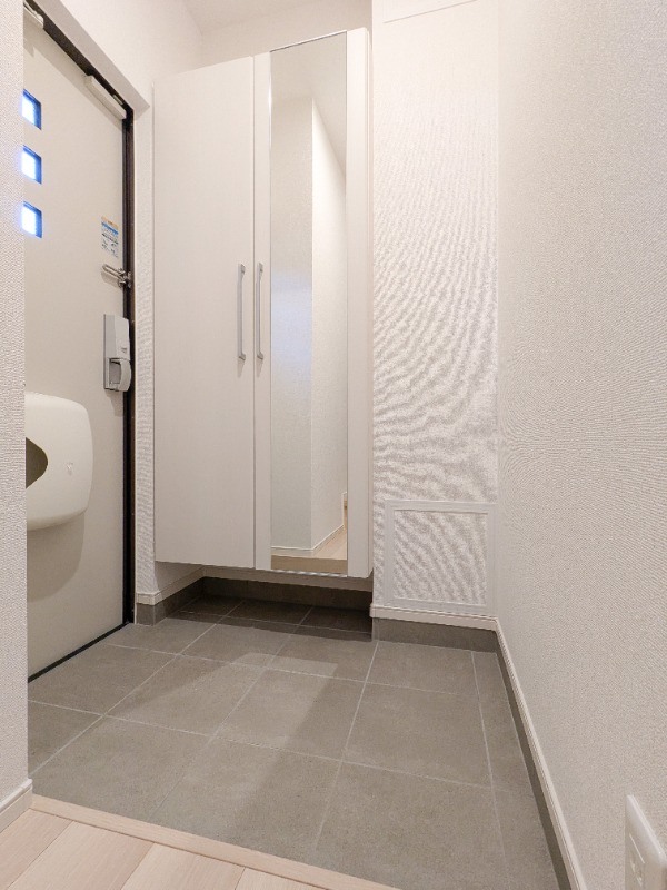 玄関　図面と現状に相違がある場合には現状を優先