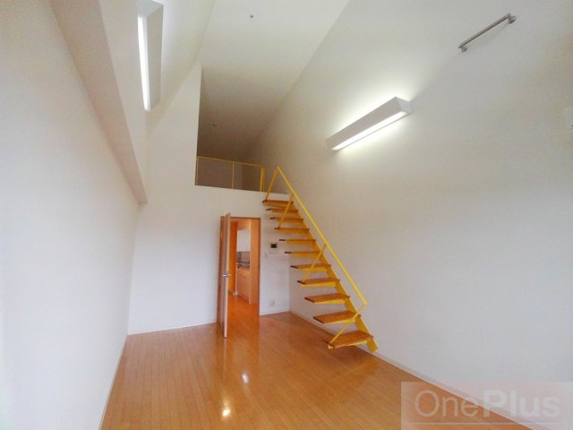 その他部屋・スペース　明るい色調の室内です