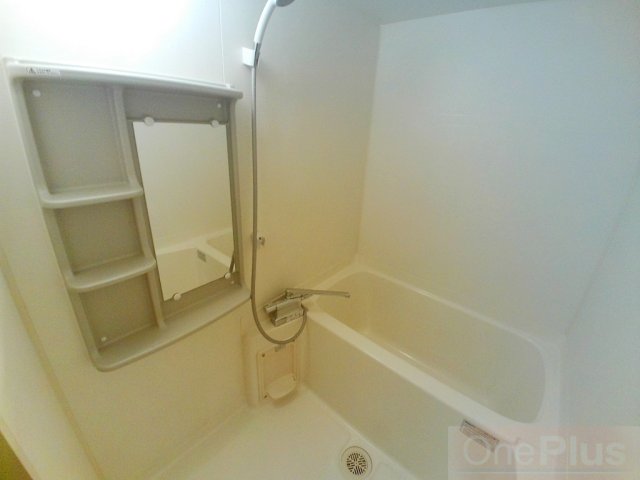 バス・シャワールーム　お風呂です