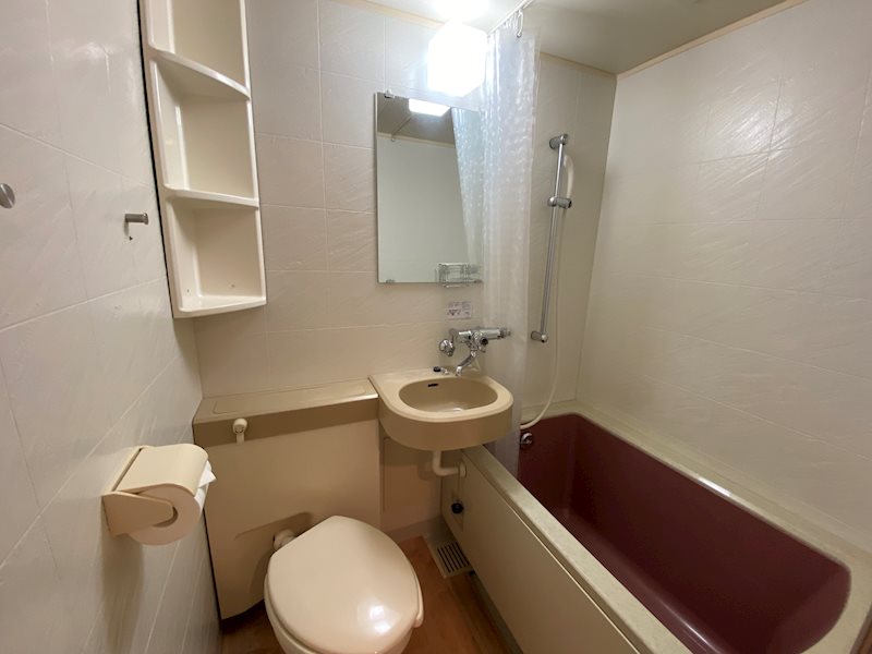 バス・シャワールーム　3点ユニットタイプでお掃除がしやすいですね！