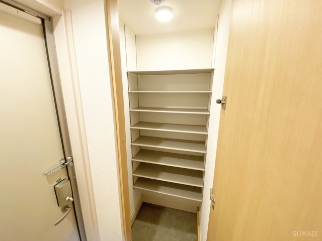 玄関　シューズクローク！