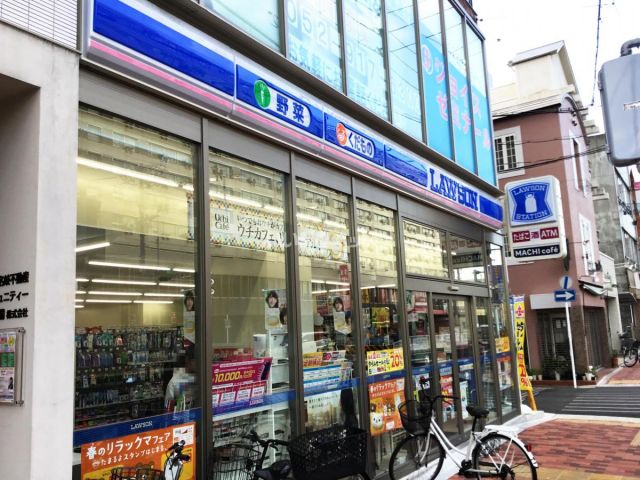 コンビニ　ローソン 北区上飯田駅店（コンビニ）まで879m