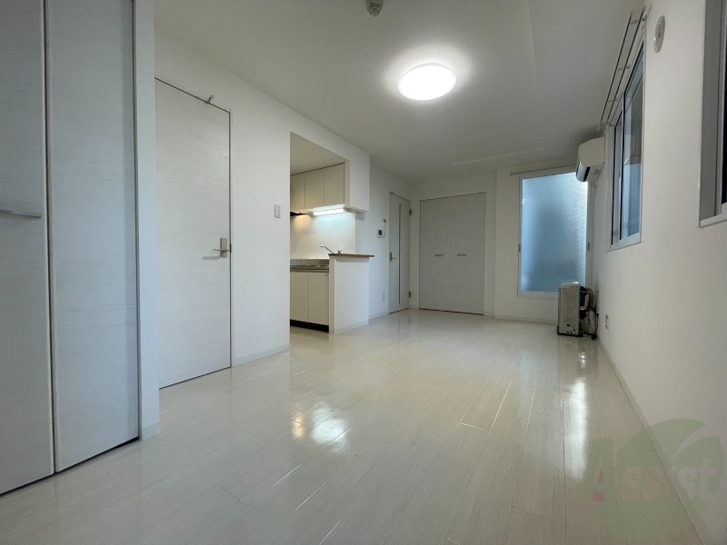 居室・リビング　広くてキレイなお部屋が広がっていて、充実した生活が送れそう。