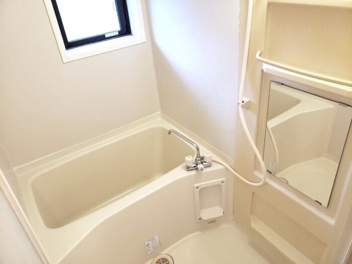 バス・シャワールーム　お風呂です