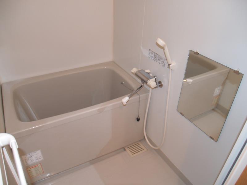 バス・シャワールーム　浴室乾燥機付き