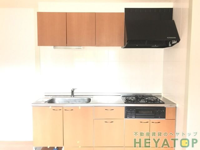 キッチン　毎日のお料理が楽しくなるシステムキッチン完備