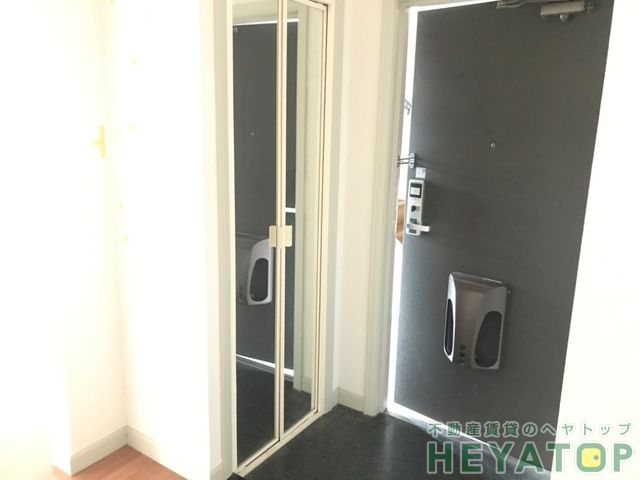 玄関　シューズボックス付き玄関