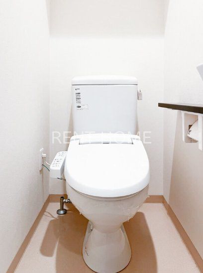 トイレ　ウォシュレット付き