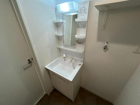 洗面設備　洗髪洗面化粧台