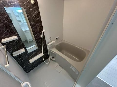 バス・シャワールーム　バス