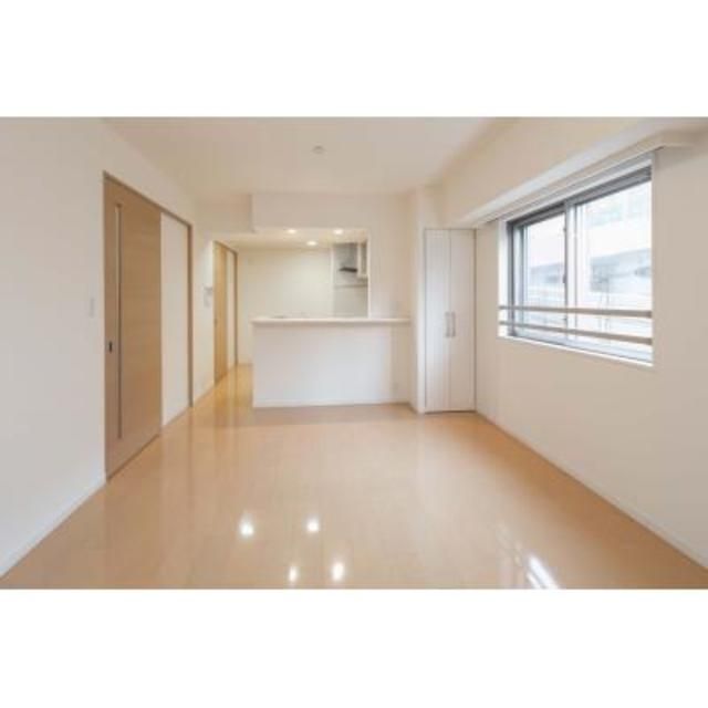 居室・リビング　こちらの居間で趣味の時間をお楽しみください