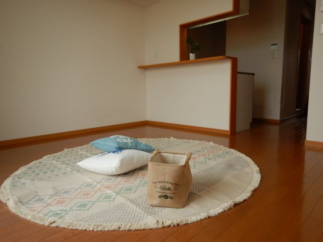 居室・リビング　総社市井手　グランパレＫ　1LDＫ　居間・リビング