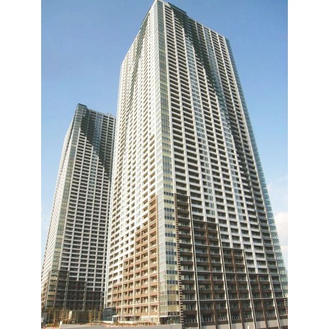 建物外観　～地上５８階　地下２階建～