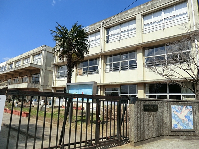 小学校　松戸市立常盤平第二小学校（小学校）まで500m