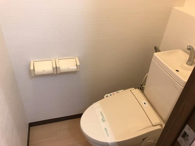 トイレ　トイレ