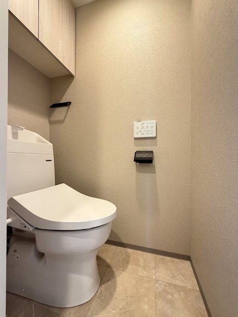 トイレ　同施工会社新築参考画像