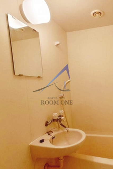 洗面設備　洗面台です。