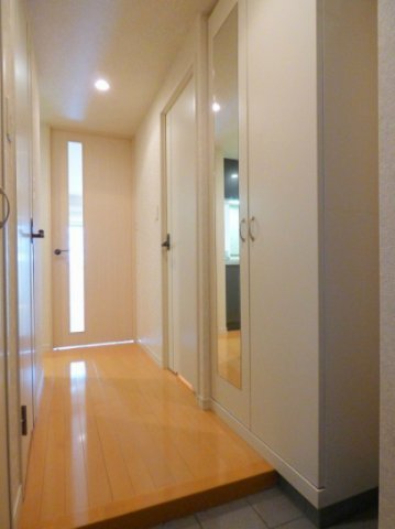 玄関　※同シリーズ参考写真※