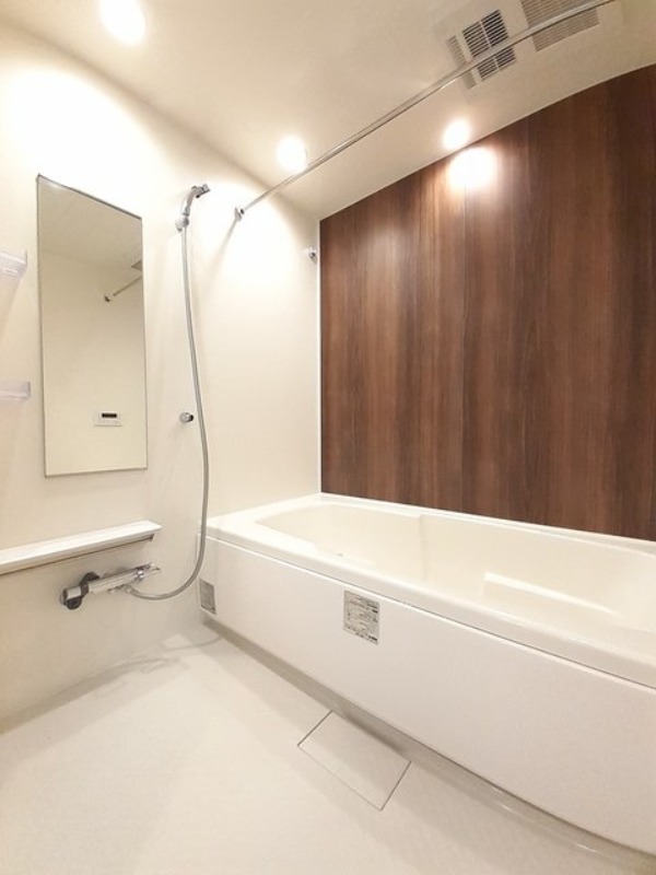 バス・シャワールーム　図面と現状に相違がある場合には現状を優先