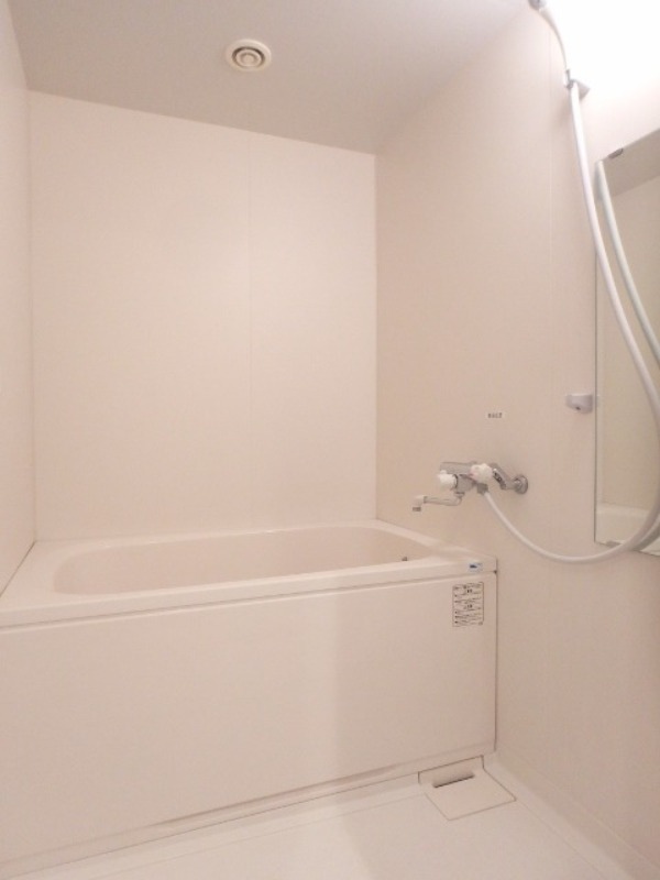 バス・シャワールーム　図面と現状に相違がある場合には現状を優先