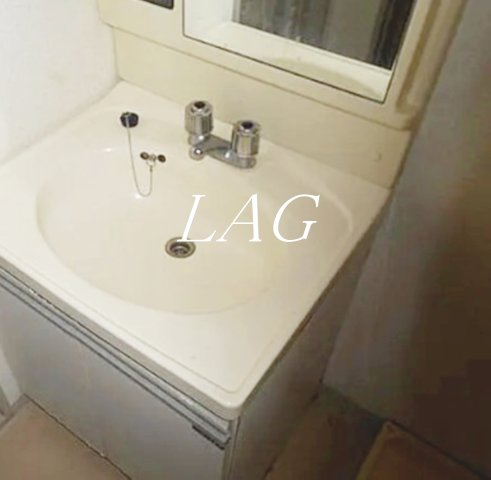 洗面設備　洗面台です。