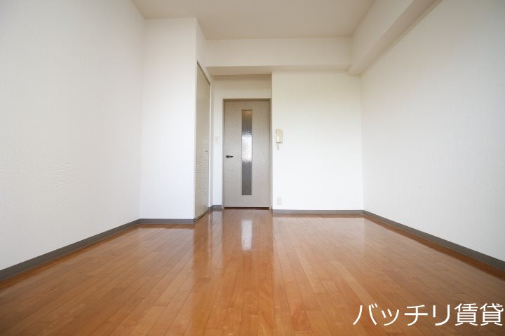 居室・リビング　※同マンション別部屋写真のため、現状優先。