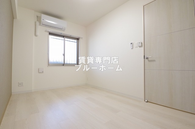 その他部屋・スペース　6.0帖のゆったりとした洋室！