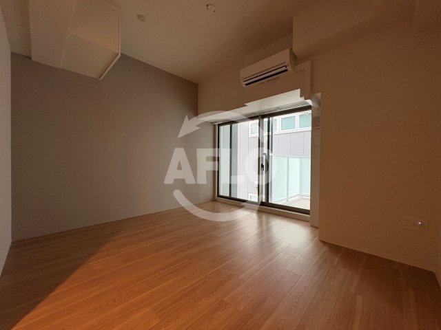 居室・リビング　コンフォリア・リヴ大阪本町　洋室