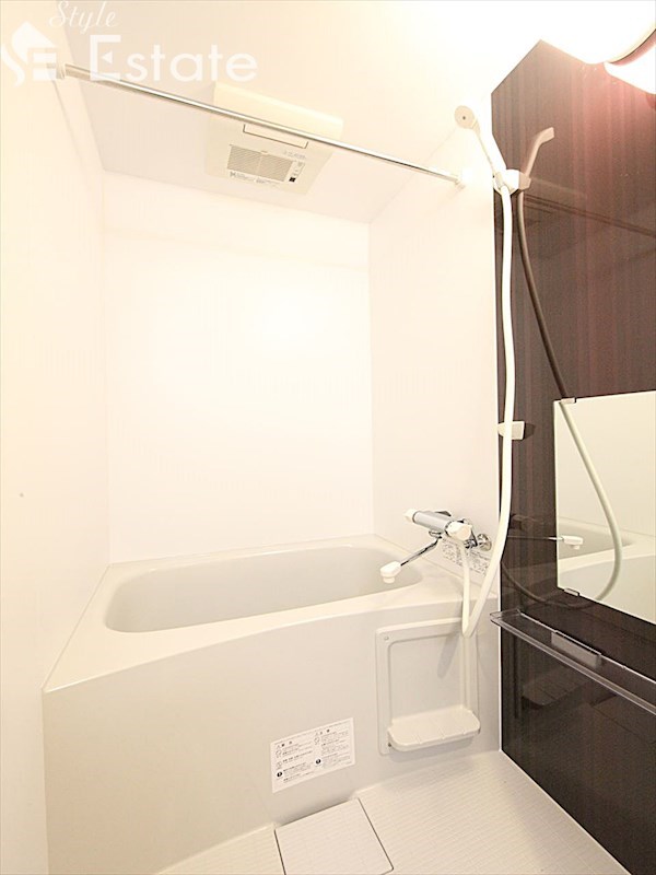 バス・シャワールーム　バスルーム