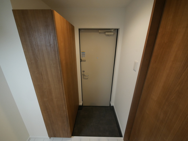 玄関　★お掃除のし易い玄関です★