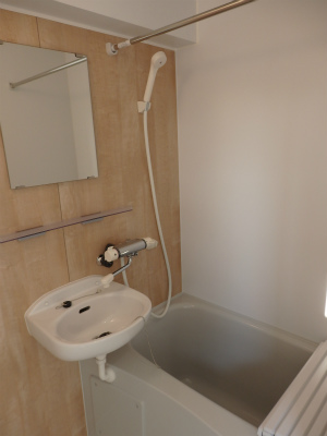 バス・シャワールーム　お風呂です