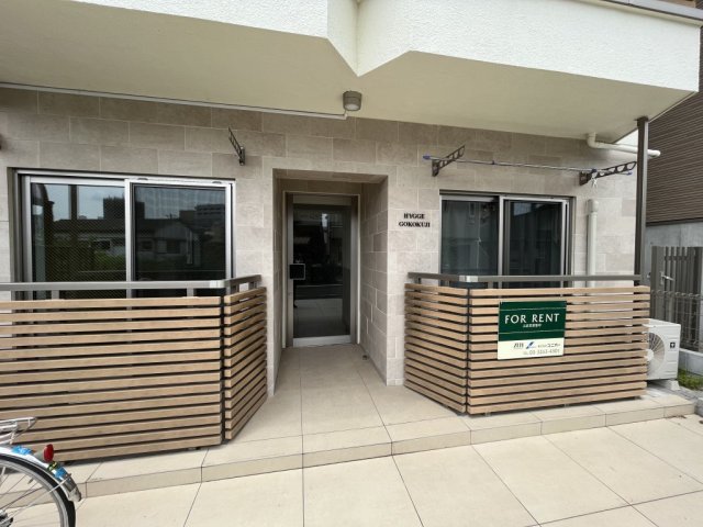 建物外観　外観は落ち着いています