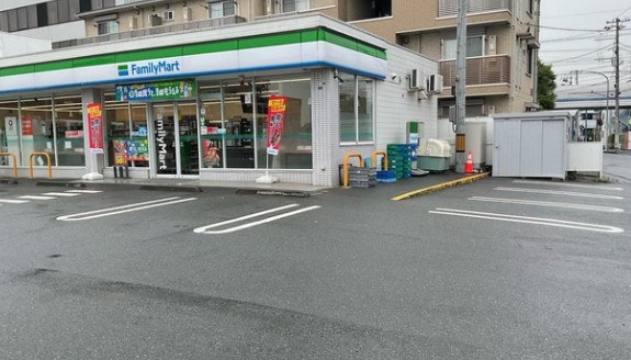 コンビニ　ファミリーマート 横浜綱島東店（コンビニ）まで278m