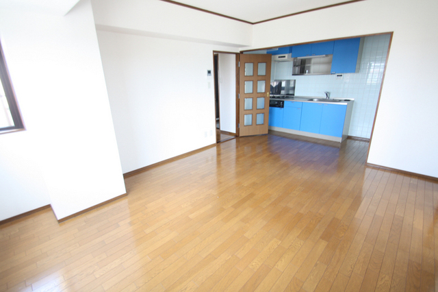 居室・リビング　※別室の参考写真の為、現況優先です。