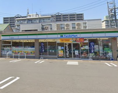 コンビニ　ファミリーマート 春田駅南店（コンビニ）まで702m