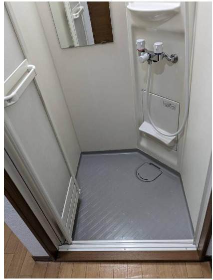 バス・シャワールーム　コンパクトで使いやすいシャワールームです