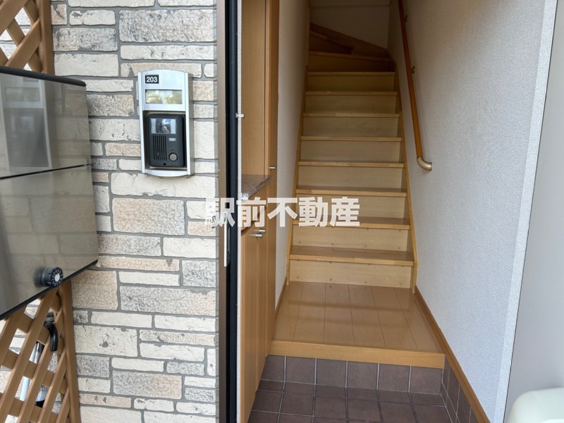 玄関　靴箱付です！！